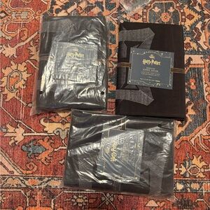 3 Pottery barn Harry Potter house Euro shams